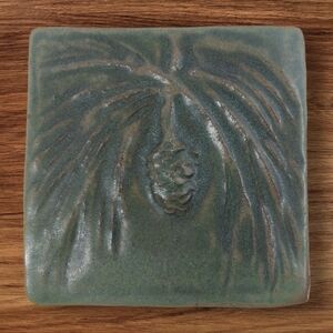Pewabic Pottery Green Pinecone Ceramic Tile 1996 DETROIT 5.25" Square